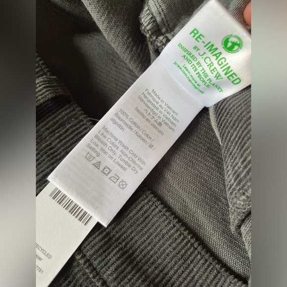 NWT J Crew Mini Skirt in Corduroy BD519 Cotton Black Pockets 28 Short Cute Retro - Picture 2 of 5